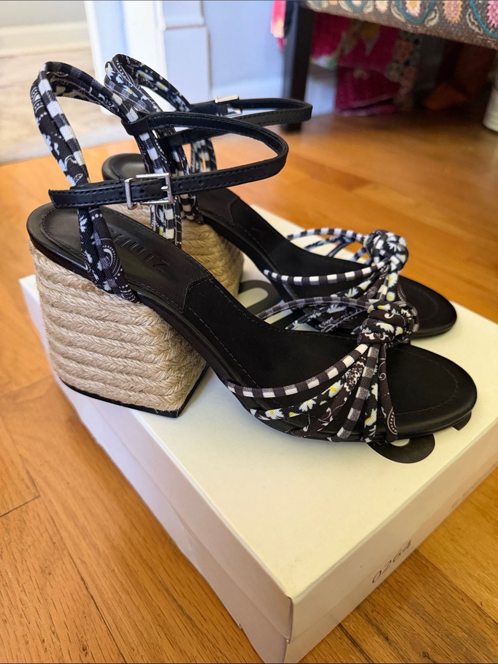 Schutz Black Woven Strap Block Heel Sandals 8.5‎